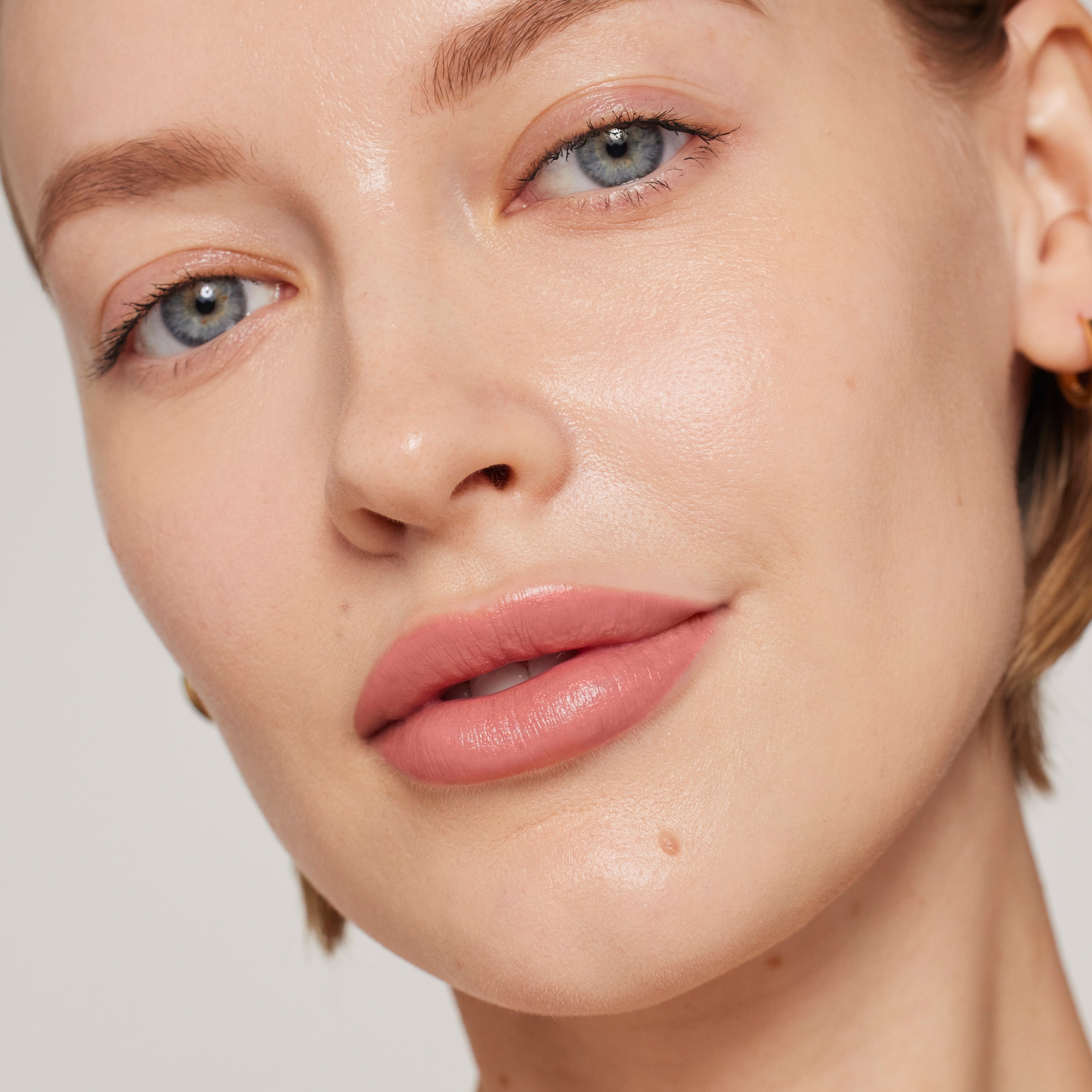 Smooth Affair® Illuminating Glow Face Primer 7
