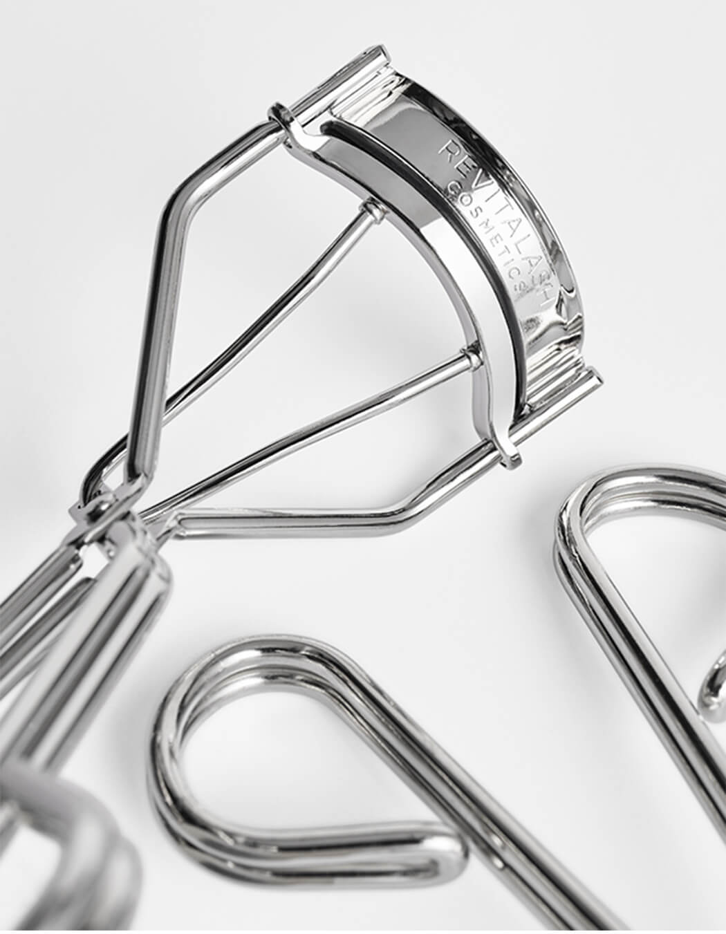 Signature Eyelash Curler 4